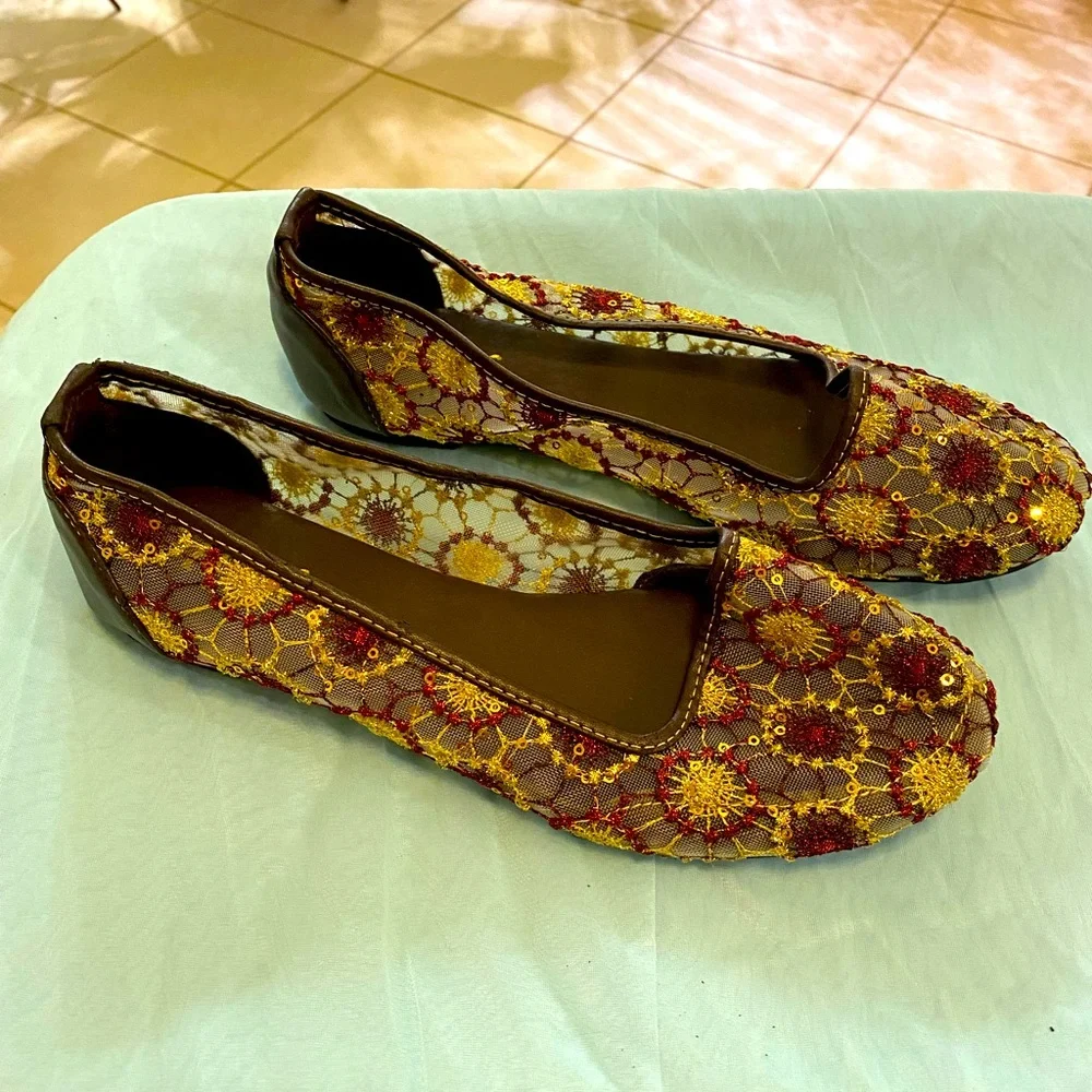 H2K EMBROIDERED SLIP ONS - Picture 5 of 6